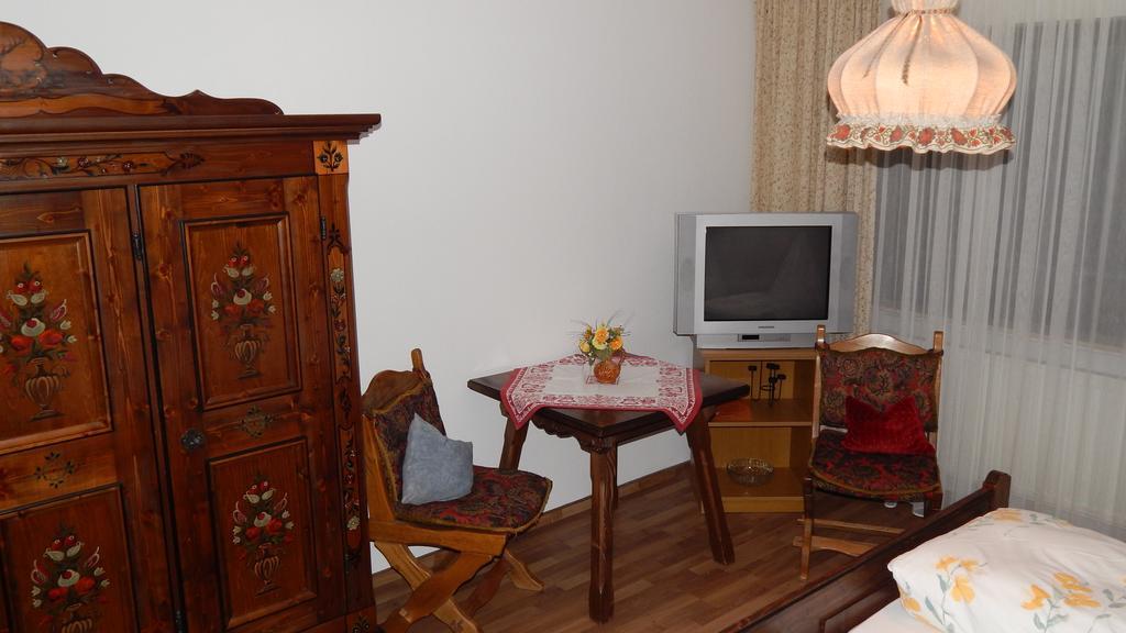 ホテルLandgasthof Waldfrieden Wildensee 部屋 写真