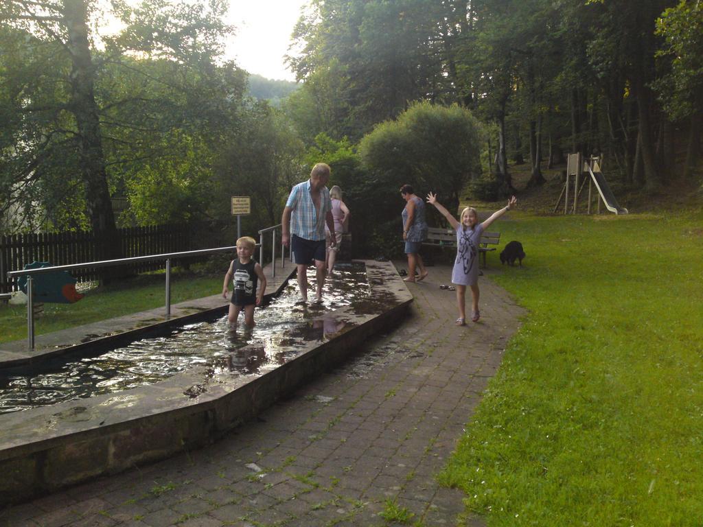ホテルLandgasthof Waldfrieden Wildensee エクステリア 写真
