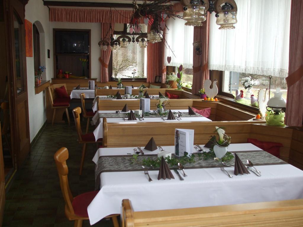 ホテルLandgasthof Waldfrieden Wildensee エクステリア 写真