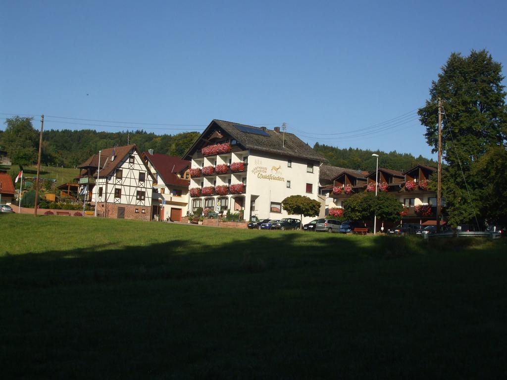 ホテルLandgasthof Waldfrieden Wildensee エクステリア 写真
