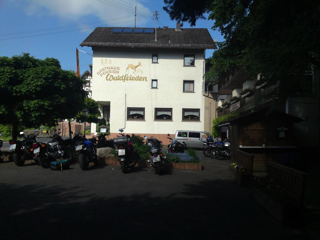 ホテルLandgasthof Waldfrieden Wildensee エクステリア 写真